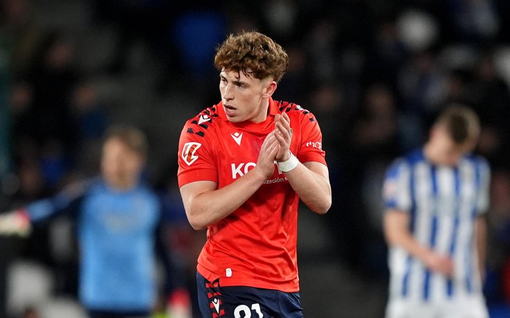 Барселона следи футболист на Осасуна