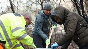 Терзиев и доброволци чистят София