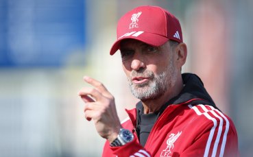 Юрген Клоп се завърна на пейката на Ливърпул (снимки)