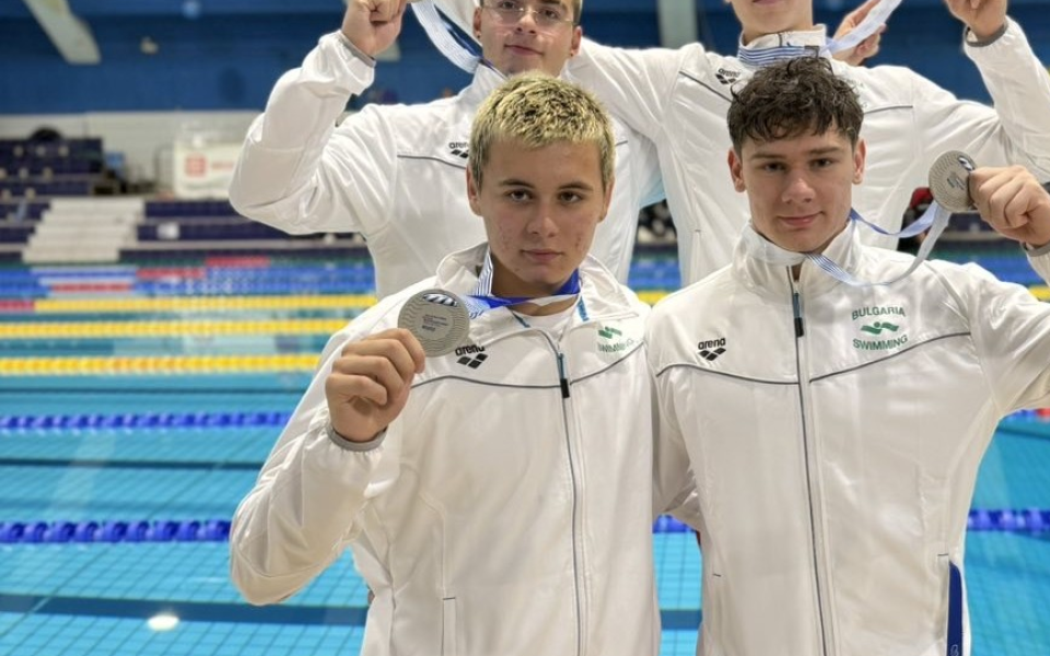 Шест медала за България спечелиха плувците ни в Прага и Грац