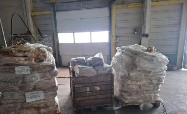 Унищожават близо 6 тона негодни храни в Димитровградско