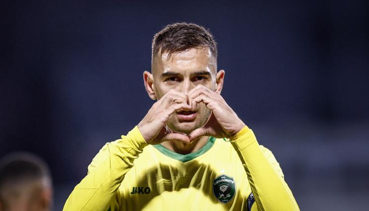 Футбол - Лудогорец запази форма с 3:2 над румънци