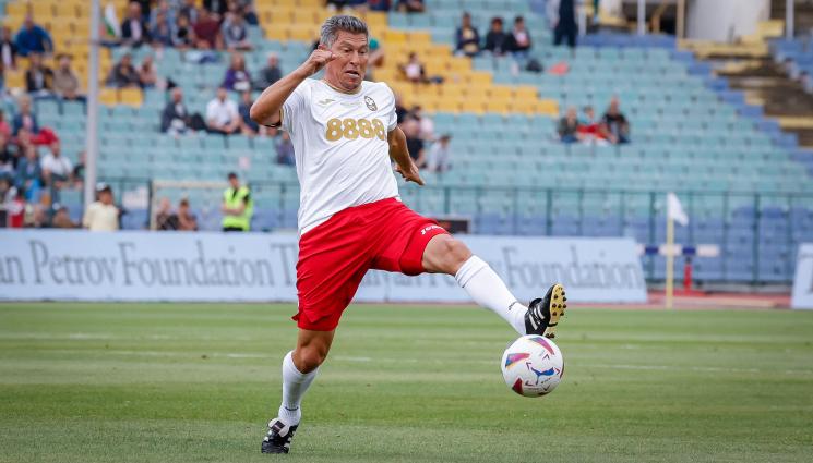 Футбол - Красимир Балъков на 60: Не съм вече нов автомобил