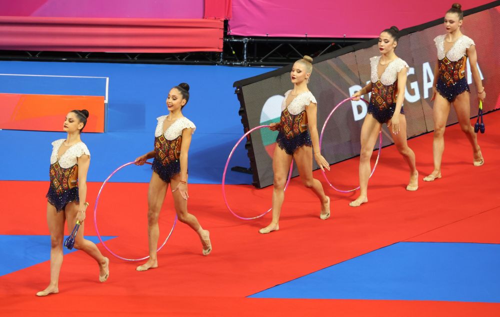 Ансамбълът на България по художествена гимнастика