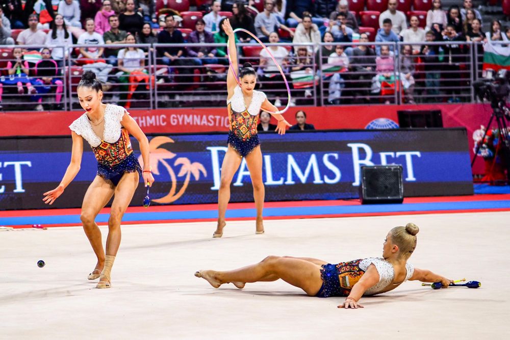 Ансамбълът на България по художествена гимнастика