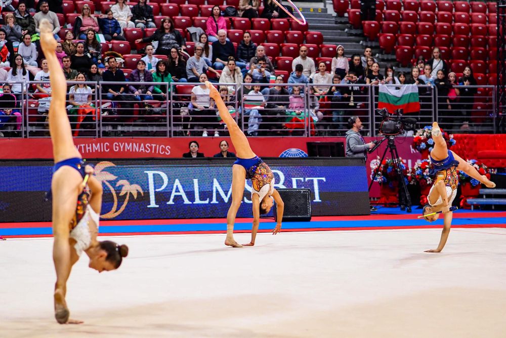 Ансамбълът на България по художествена гимнастика