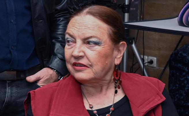 Майката на Ивайло Калушев: Въпросът защо ги убиха виси с все по-разрастваща се сила