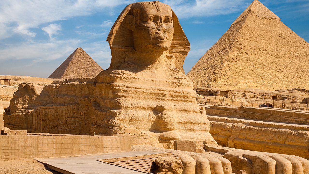 Наистина ли има втори Сфинкс под пирамидите в Гиза? Отговарят археолозите