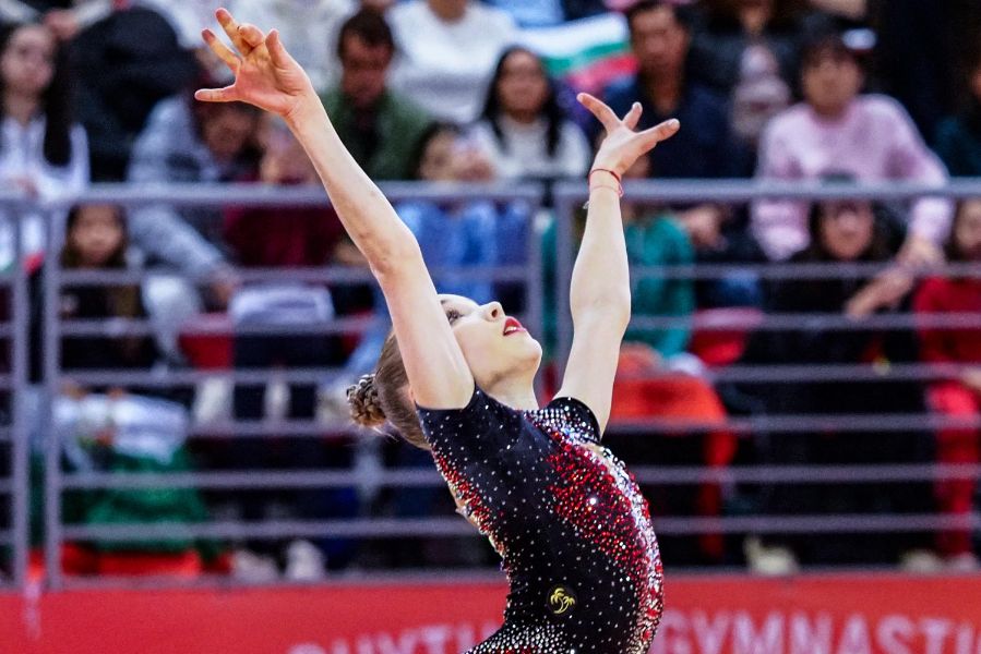 <p>Финалите на отделните уреди на Световната купа по художествена гимнастика.</p>