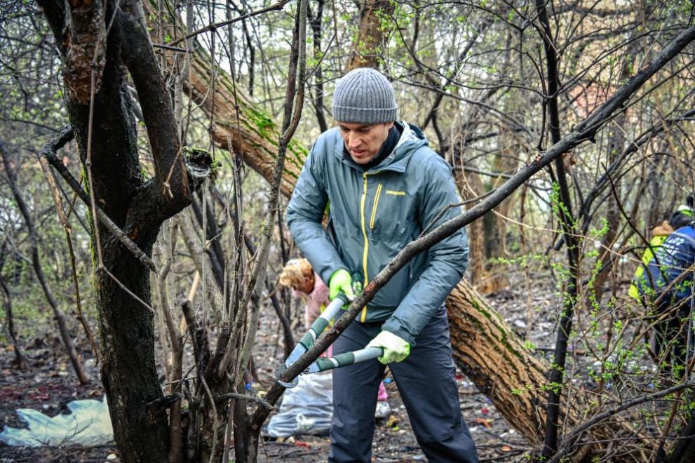 пролетно почистване в София