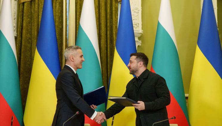 зеленски - ИСТОРИЧЕСКИ ПАКТ: България и Украйна се обвързаха за 10 години!