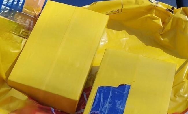 Задържаха над килограм фентанил в „Мерцедес“ на АМ „Тракия“