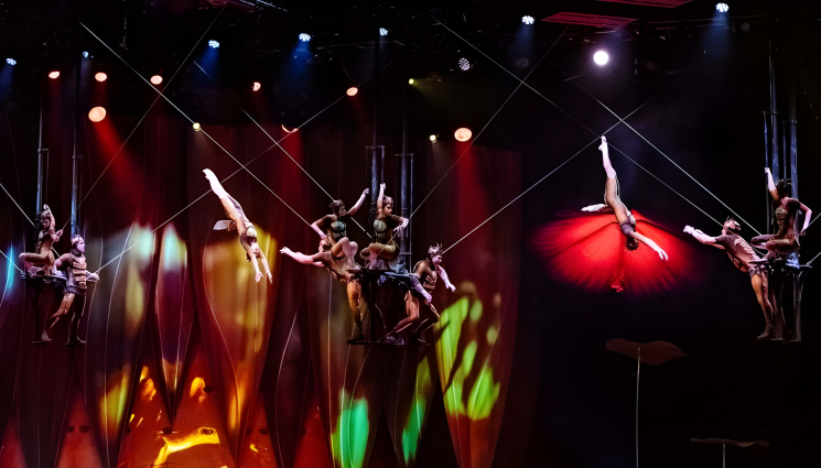 цирк дю сюлей - Наша акробатка води Цирк дьо Солей
