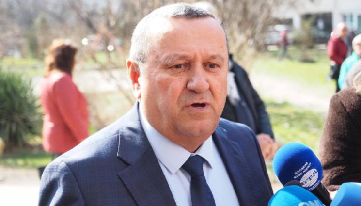 Хасан Адемов - Крадат „топлия обяд“ на бедните за гласове!