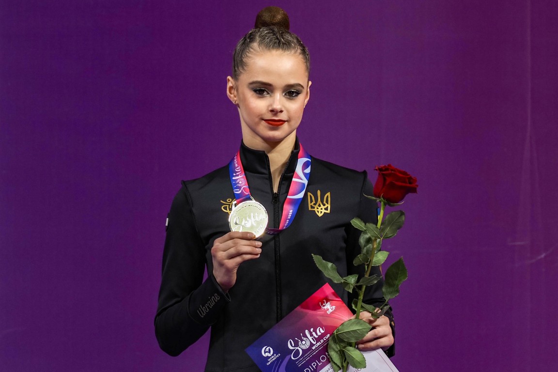 Скандал в София, руска гимнастичка обърна гръб на флага на Украйна