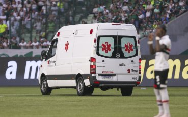 Плашещ инцидент по време на европейската квалификация между Хърватия и Турция