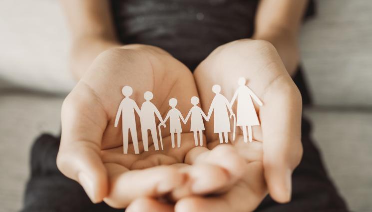 социални - ИЗВЪНРЕДНО: Социалните отведоха децата от Ямбол!