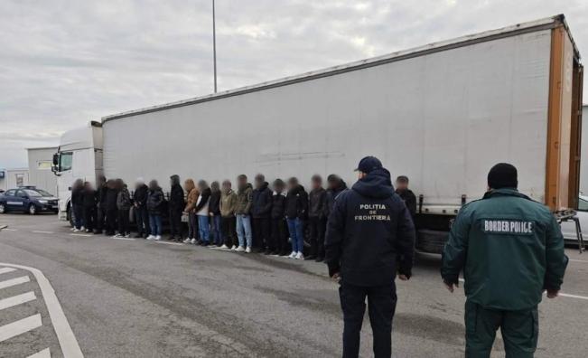 Задържаха 42-ма мигранти на ГКПП „Видин - Калафат“