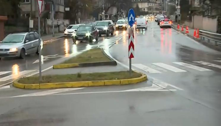 с - ЕСКАЛАЦИЯ НА НАПРЕЖЕНИЕТО: Родители гневни, след като дете бе блъснато в софийски квартал