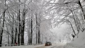 сняг проход Петрохан