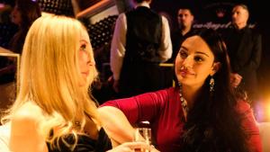 Ружа Игнатова – борба до край или бягство с парите?