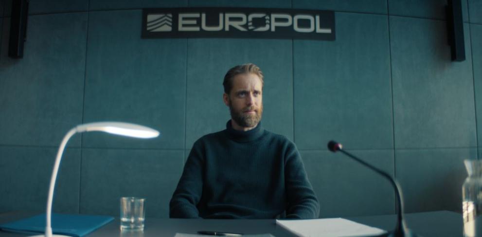 Взимай парите и бягай