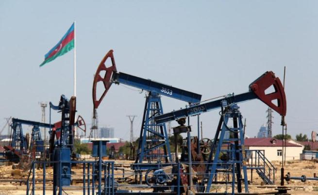 Азерският петрол надхвърли 141 долара за барел