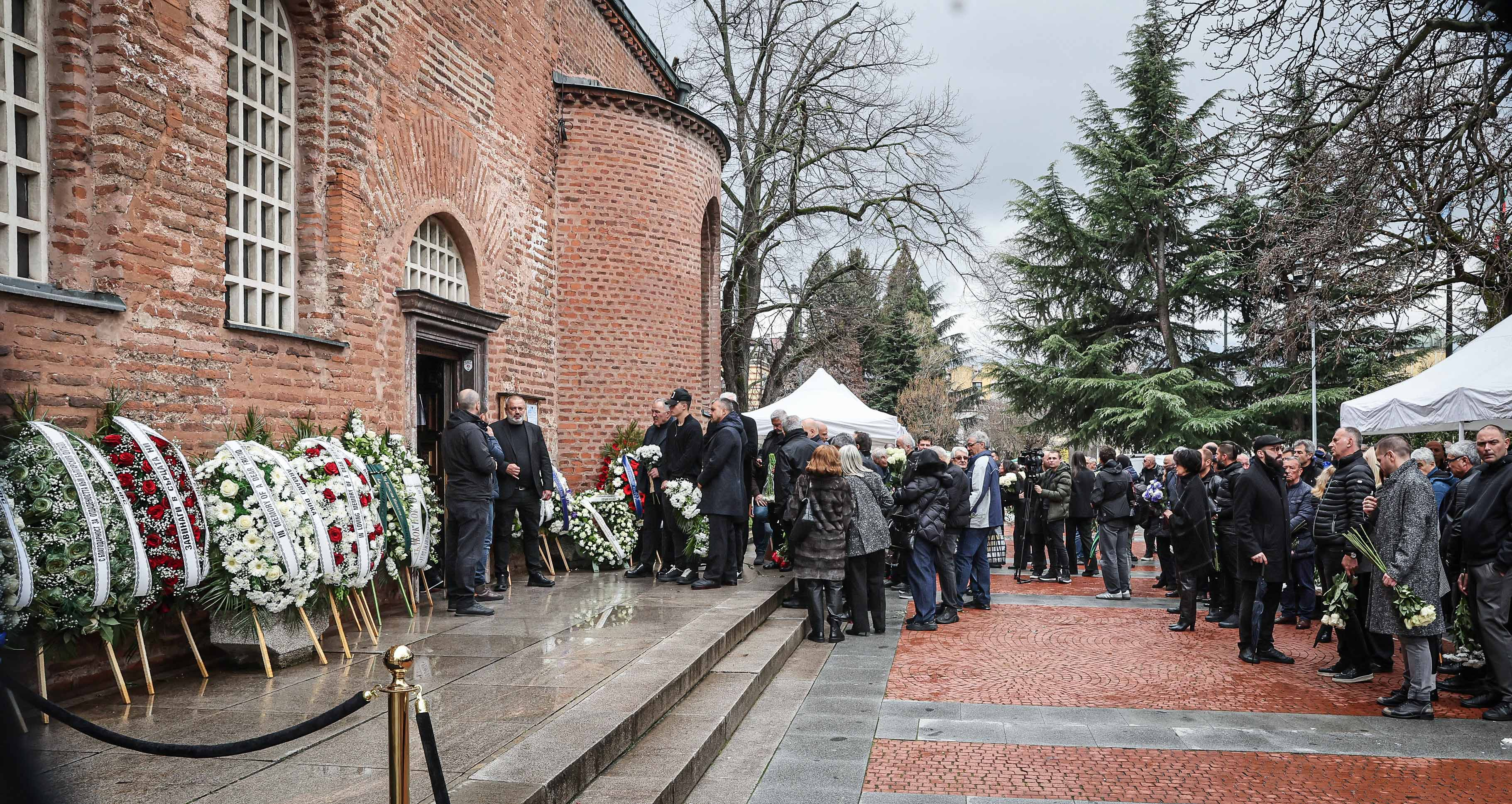 България се прощава с Борислав Михайлов