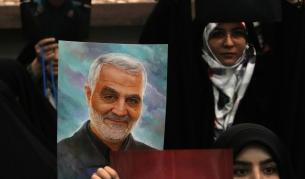 САЩ арестуваха племенницата на Касем Солеймани и дъщеря ѝ, след като отмениха визите им