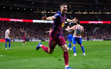 Барселона с голяма крачка към титлата, Левандовски разплака Атлетико с рамо