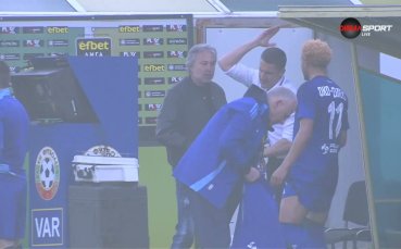 Нервите не издържаха! Хулио Веласкес беснее срещу Ясен Петров (видео)