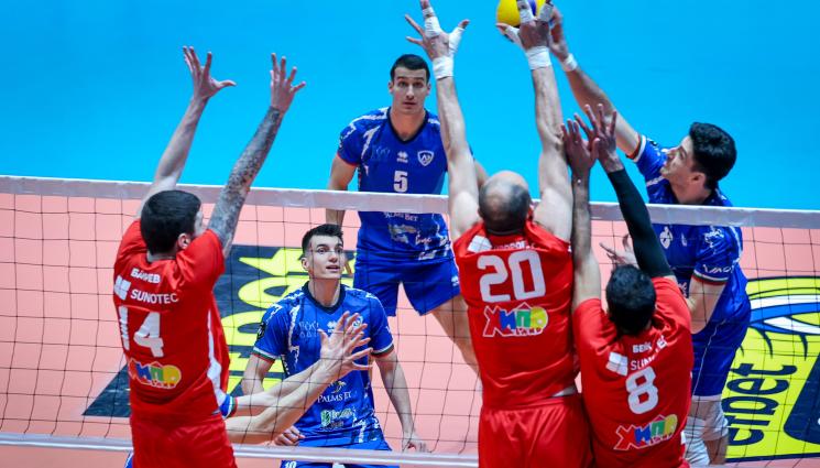 волейбол - Титаничен ЦСКА изравни полуфинала с Левски