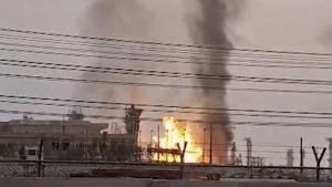 петролна рафинерия Иран