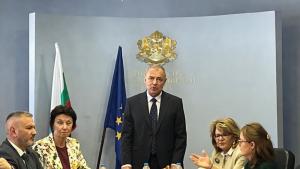 Служебният министър на образованието и науката професор Сергей Игнатов