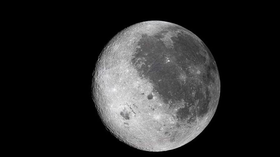 Уникална снимка на обратната страна на Луната от НАСА