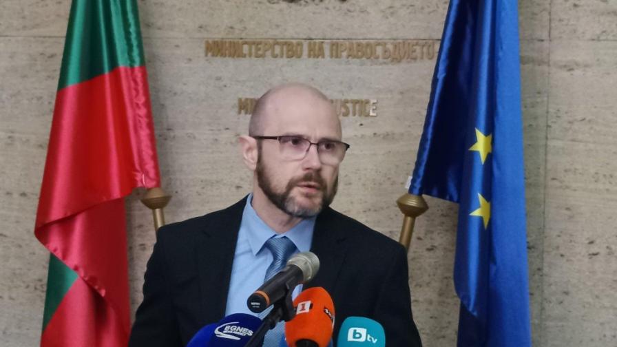 Янкулов предложи дисциплинарно производство срещу Русинова