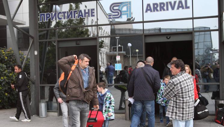 летище - Хванали шейха на летището