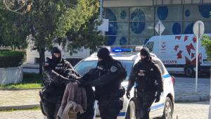 задържан купуване на гласове