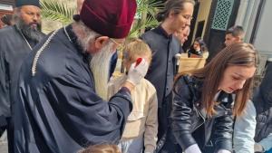 деца Великден