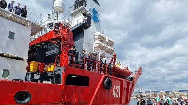 Научноизследователският кораб „Св. св. Кирил и Методий“ се завърна успешно от мисия