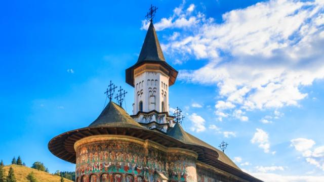 Близо 80% от румънците ще посрещнат Великден у дома