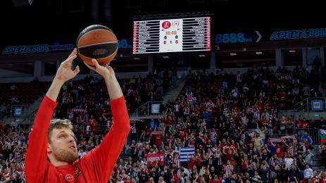 Александър Везенков