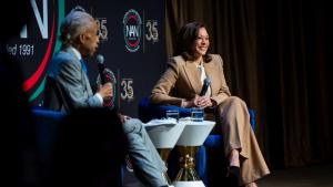 Камала Харис