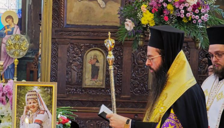 д - Сбогуване с великата Янка Рупкина на Велика събота (СНИМКИ)