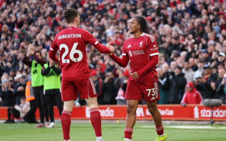В СНИМКИ: Нгумоа и Салах изведоха Ливърпул до победата над Фулъм