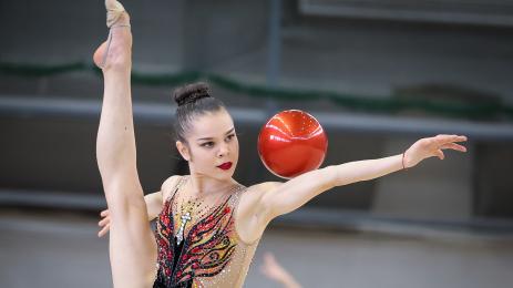 Дара Стоянова