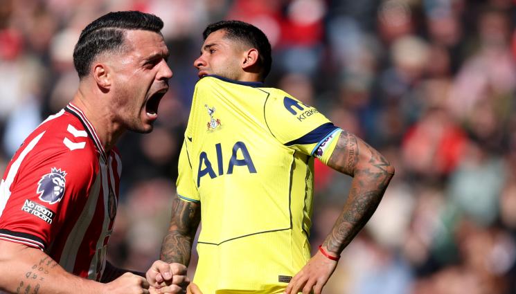 Съндърланд Тотнъм - Нов мениджър, същата мъка за Тотнъм