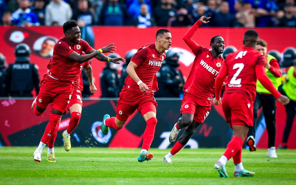 Кошмара попари Левски и спаси ЦСКА в сетния миг в магнетично великденско дерби