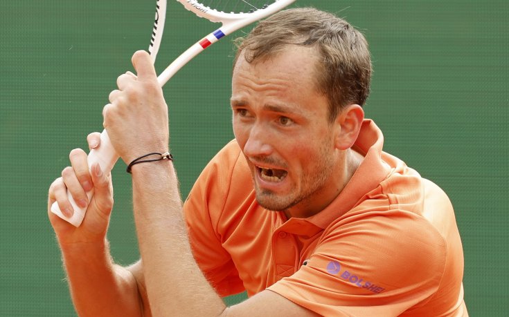 Глобиха Медведев с 6000 евро за 47 