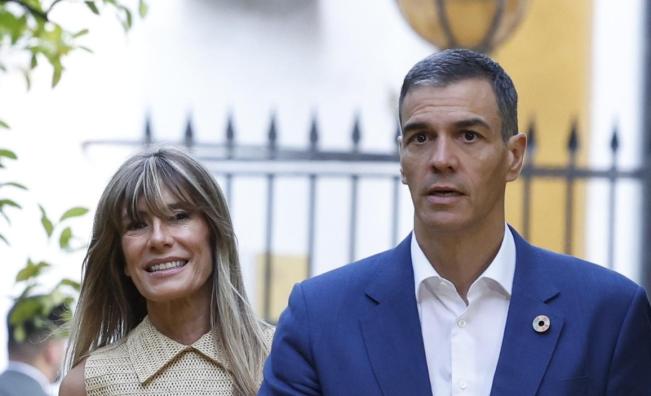 Обвиниха в корупция съпругата на премиера на Испания